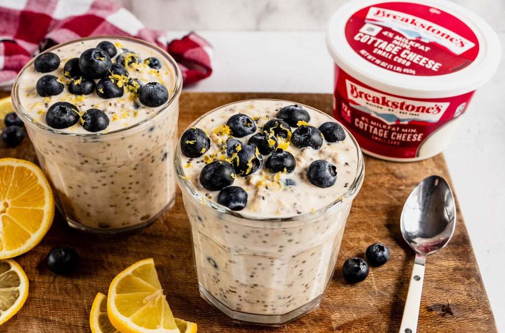 Overnight Blueberry-Honey-Lemon Oatmeal